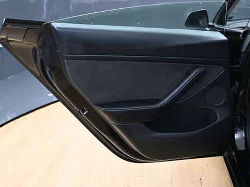 Used 2023 Tesla Model 3 Standard Range RWD image 41