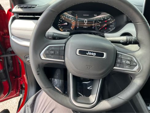 Used 2024 Jeep Compass Limited AWD/4WD image 13