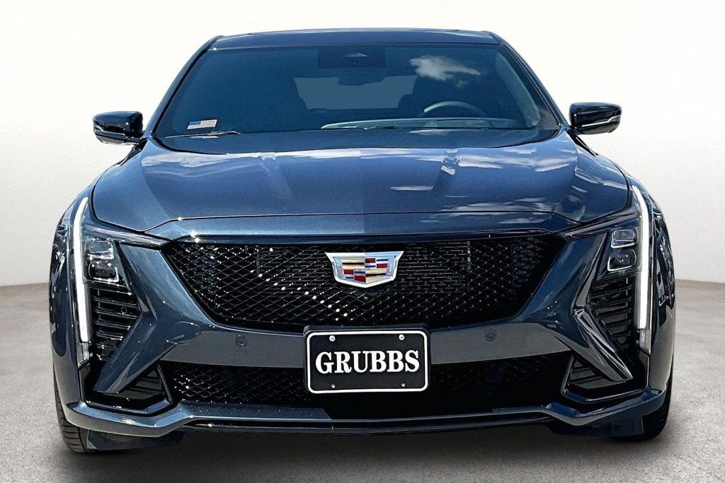 Used 2026 Cadillac CT5 V w/ Technology Package RWD image 3