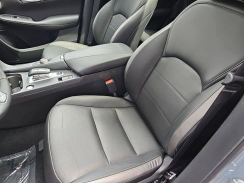 Used 2023 INFINITI QX50 Luxe FWD image 15