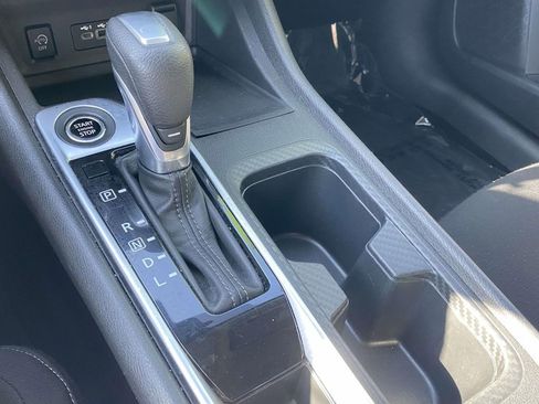 Used 2024 Nissan Sentra SV FWD image 28