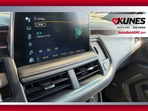 Used 2023 Chevrolet Suburban Premier AWD/4WD image 22