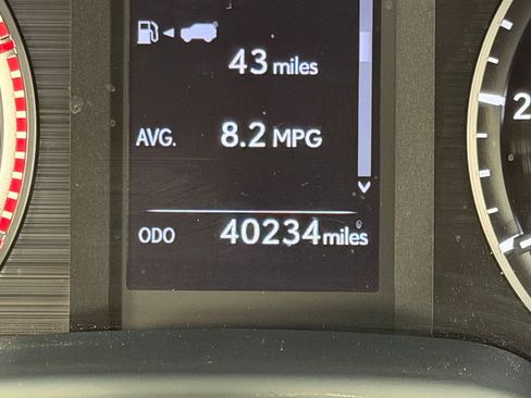 Used 2022 Lexus GX 460 Premium w/ Accessory Package image 18