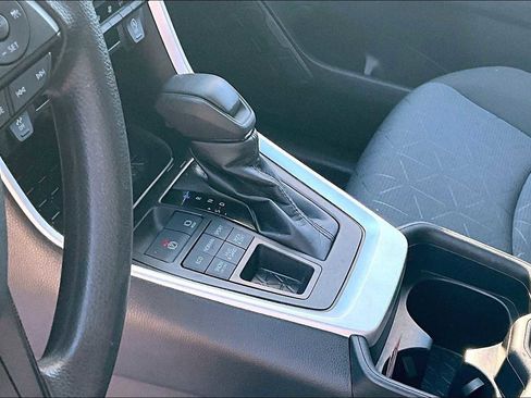 Used 2021 Toyota RAV4 XLE image 20