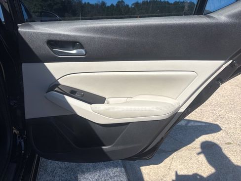 Used 2023 Nissan Altima 2.5 SL image 11