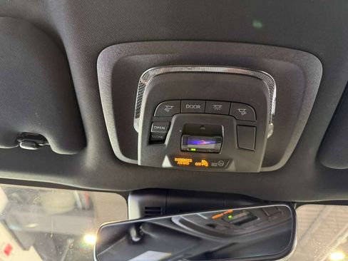 Used 2024 Toyota Crown Limited image 20