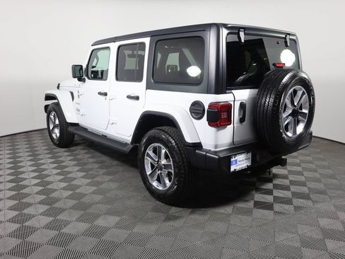 Used 2023 Jeep Wrangler Unlimited Sahara w/ LED Lighting Group AWD/4WD image 7