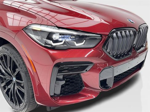 Used 2023 BMW X6 xDrive40i w/ M Sport Package image 3
