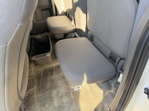 Used 2016 Nissan Frontier S image 19