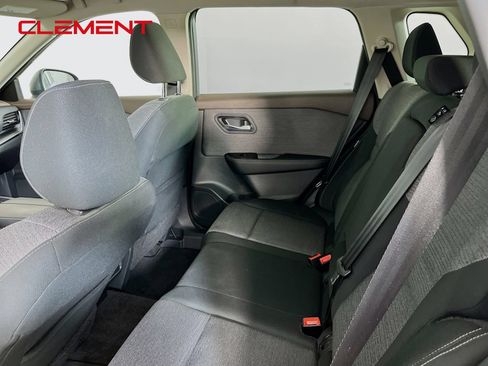 Used 2022 Nissan Rogue SV FWD image 29