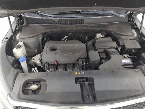 Used 2017 Kia Sorento FWD image 11