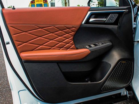 New 2025 Mitsubishi Outlander SEL AWD/4WD image 8