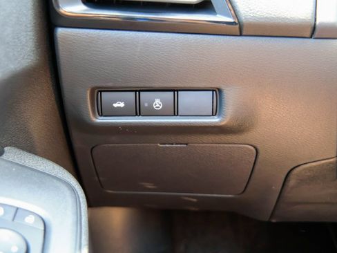 New 2026 Nissan Sentra SV w/ SV Convenience Package FWD image 14