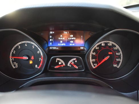 Used 2016 Ford Focus ST FWD image 29