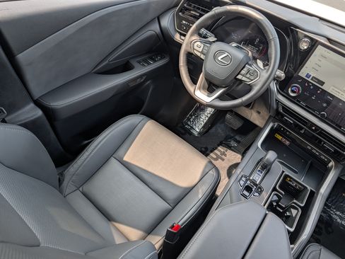 Used 2024 Lexus TX 350 AWD w/ Technology Package image 9