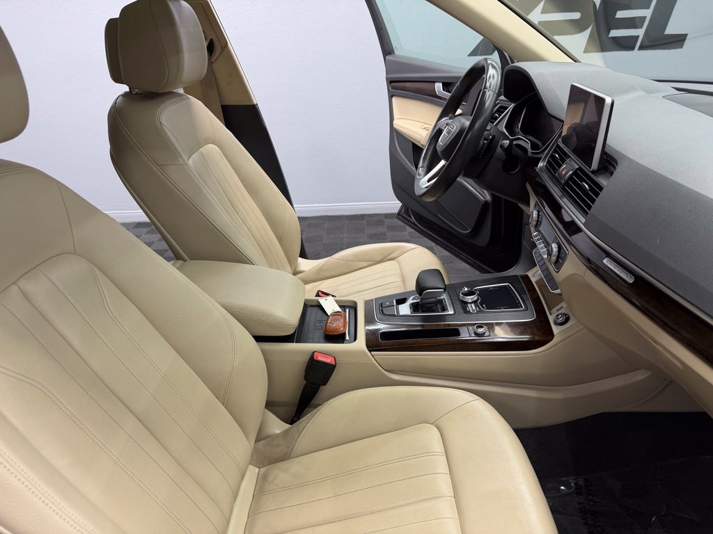 Used 2020 Audi Q5 2.0T Premium Plus w/ Premium Plus Package AWD/4WD image 50