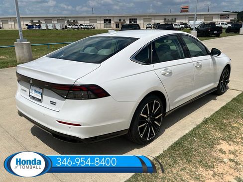 New 2026 Honda Accord Hybrid Touring image 6