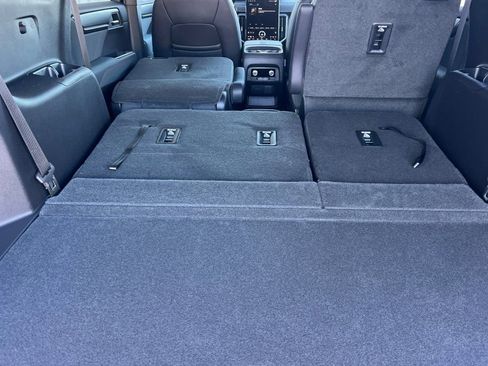 New 2026 GMC Acadia AT4 AWD/4WD image 13