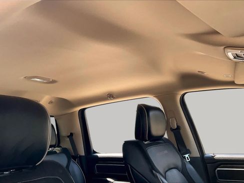 Used 2019 RAM 1500 Laramie AWD/4WD image 14