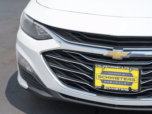 Used 2023 Chevrolet Malibu LT w/ Driver Confidence Package FWD image 9