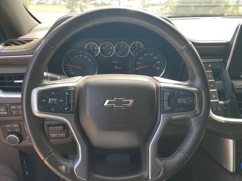Certified 2021 Chevrolet Tahoe Z71 w/ Z71 Signature Package AWD/4WD image 32