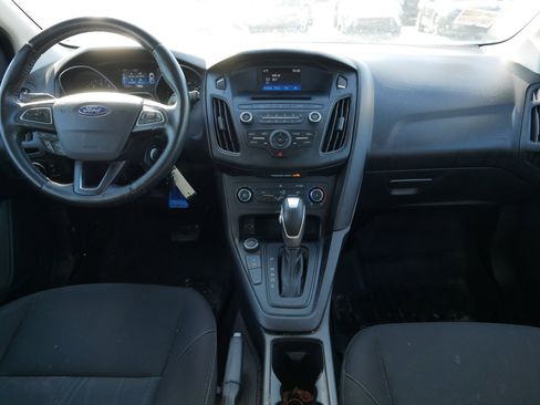 Used 2015 Ford Focus SE w/ SE Cold Weather Package image 10