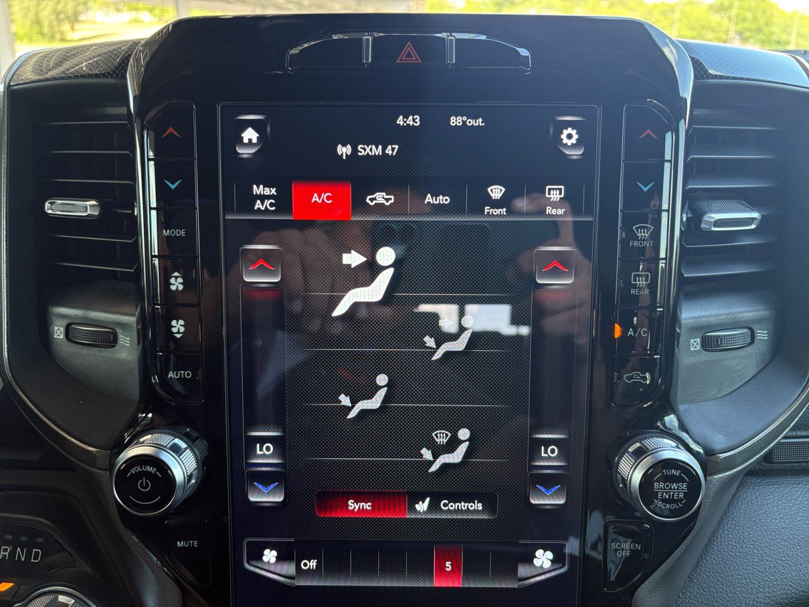 Used 2021 RAM 1500 Rebel w/ Rebel Level 2 Equipment Group AWD/4WD image 17