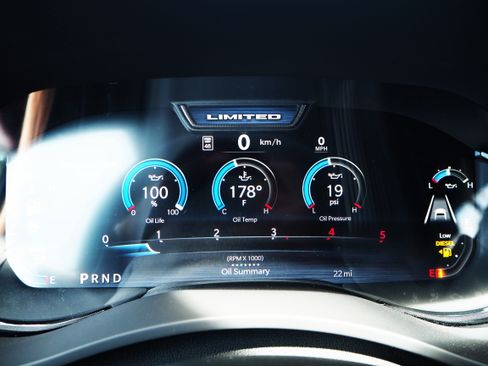 New 2025 RAM 2500 Limited image 33