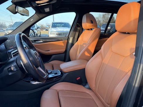 Used 2023 BMW X3 M40i w/ Premium Package image 9