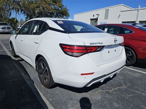 Used 2024 Nissan Sentra SV image 10