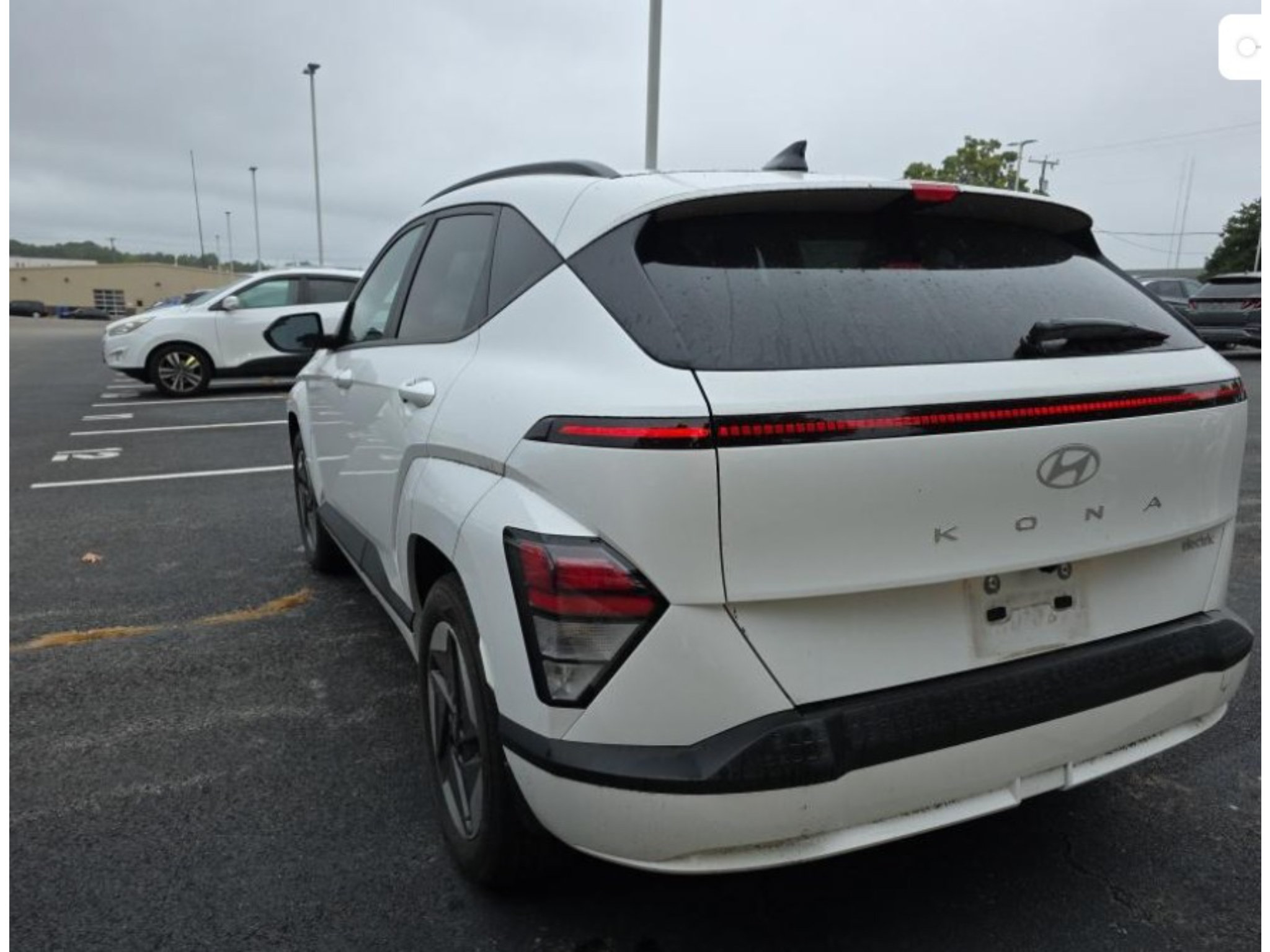 Used 2024 Hyundai Kona SEL FWD image 4
