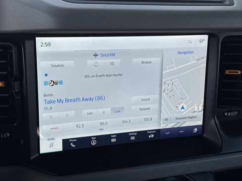 Used 2023 Ford Bronco Badlands image 12