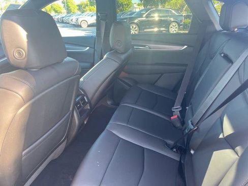 New 2025 Cadillac XT5 Luxury image 18