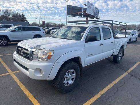 Used 2008 Toyota Tacoma PreRunner image 4
