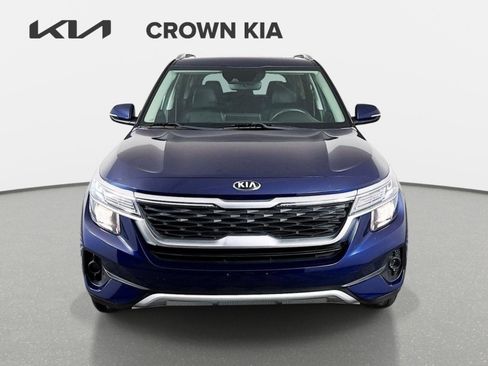 Certified 2021 Kia Seltos EX AWD/4WD image 2