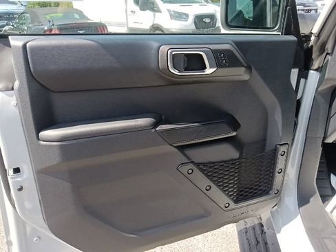 New 2026 Ford Bronco Outer Banks AWD/4WD image 11