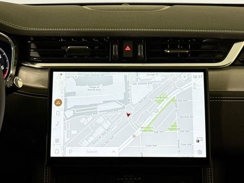 Used 2025 Jaguar F-PACE R-Dynamic S image 23