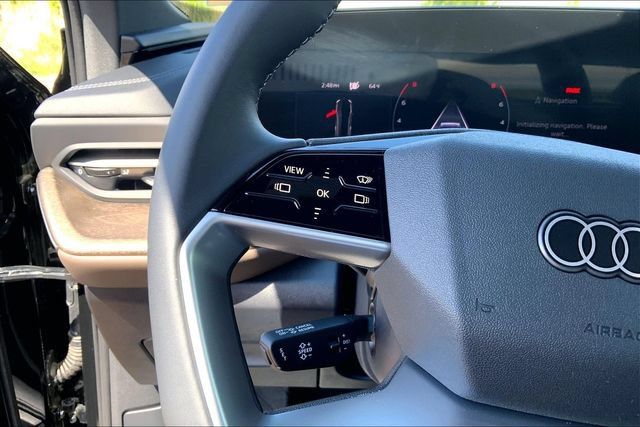 Certified 2025 Audi Q5 Premium Plus w/ Premium Plus AWD/4WD image 21