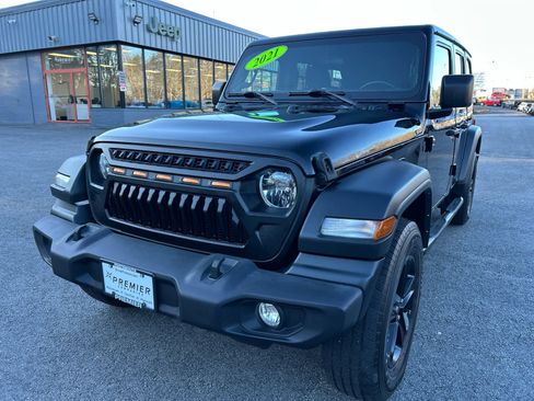 Used 2021 Jeep Wrangler Unlimited Sport image 21