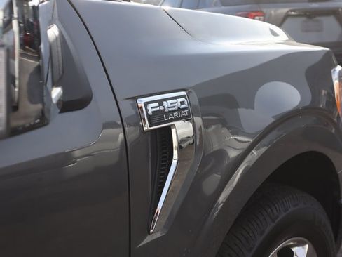 Used 2023 Ford F150 Lariat w/ Trailer Tow Package image 6