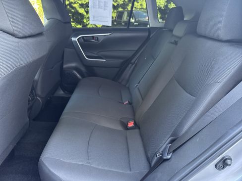 Used 2024 Toyota RAV4 LE AWD/4WD image 8