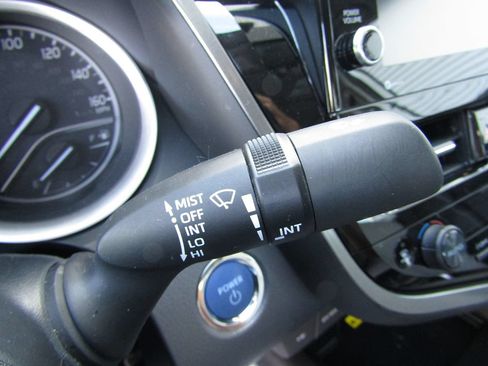 Used 2023 Toyota Camry XLE FWD image 10