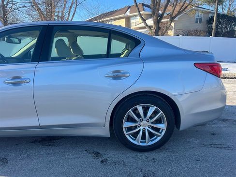 Used 2015 INFINITI Q50 Premium w/ Navigation Package image 9