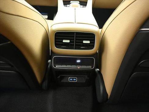 New 2026 Mercedes-Benz GLS 450 4MATIC image 23