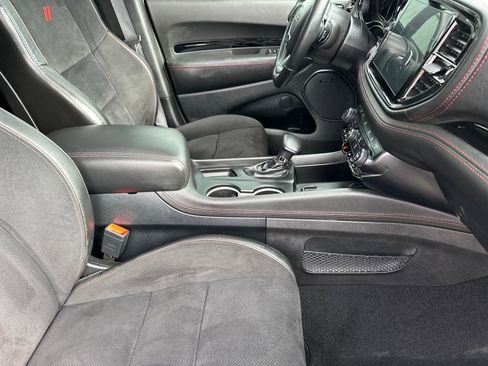 Used 2025 Dodge Durango GT image 29