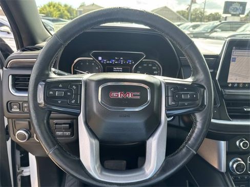 Used 2021 GMC Yukon XL SLT w/ SLT Luxury Plus Package image 28