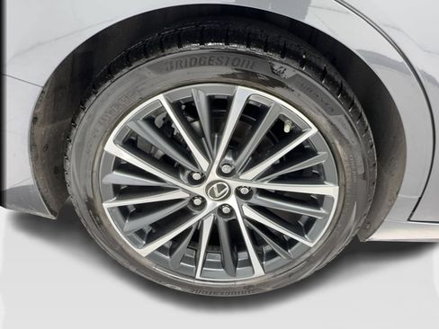 Used 2022 Lexus ES 350 w/ Premium Package FWD image 14