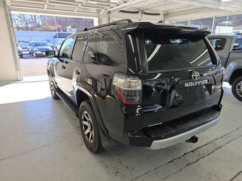 Used 2019 Toyota 4Runner TRD Off-Road Premium image 3