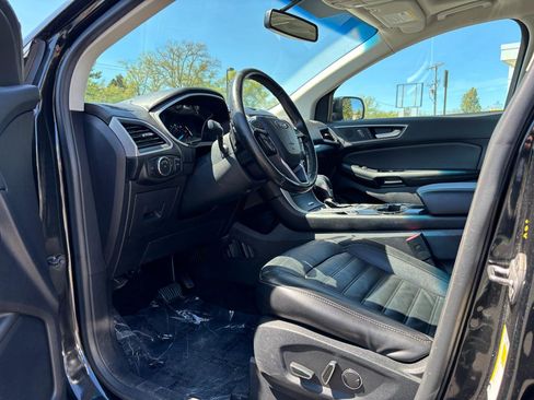Used 2015 Ford Edge SEL w/ Equipment Group 201A AWD/4WD image 15
