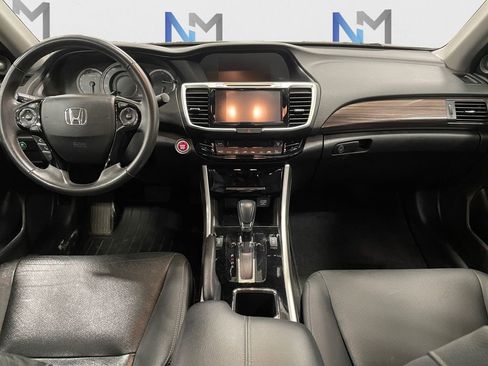 Used 2017 Honda Accord EX-L image 10